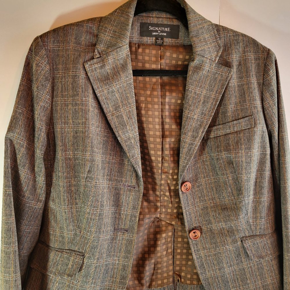 Used Signature Larry Levine-  Ladies jacket